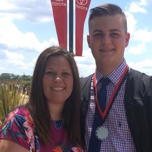 Meet your Posher, Gregory